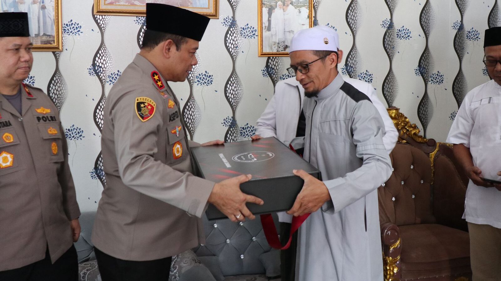 Tiga Jenderal Ops NCS Sambangi ketua Ponpes Daarul Falah Ciamis, Dukung Polri Wujudkan Pemilu Damai