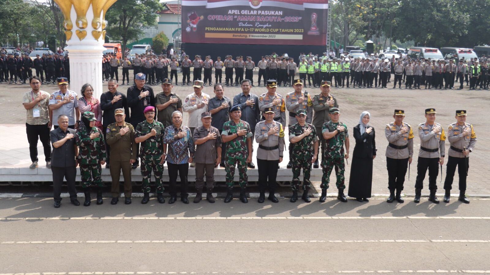 Kapolres Majalengka Hadiri Apel Gelar Pasukan Operasi Aman Bacuya 2023 untuk FIFA World Cup U-17 di Bandung