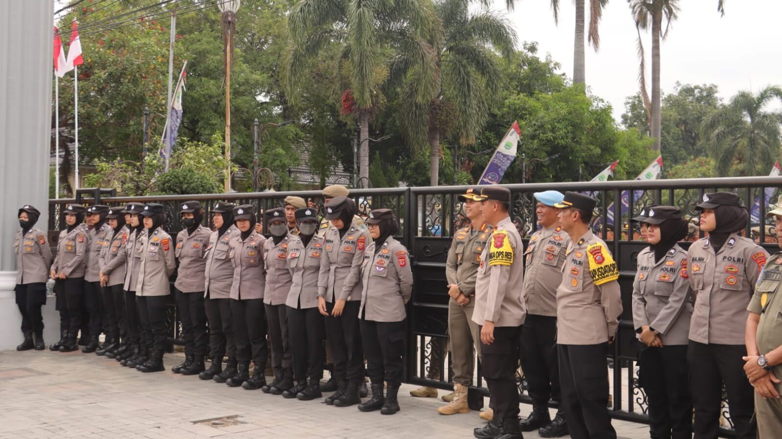 Polres Majalengka Kawal Aksi Unjuk Rasa Forum Majalengka Peduli Pemilu (FMPP)