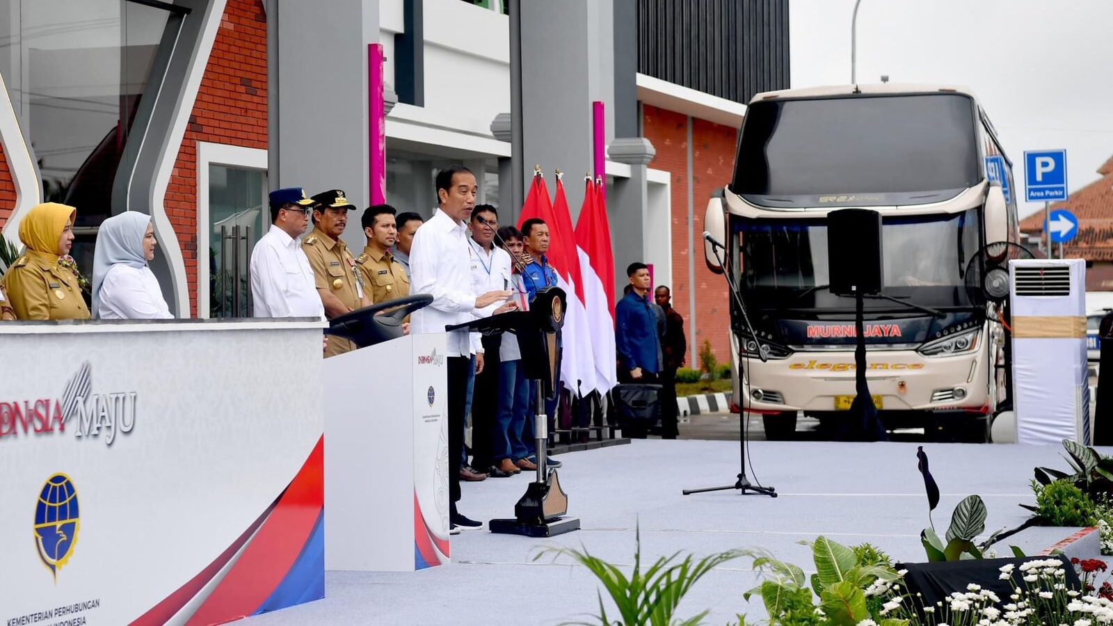 Presiden Jokowi Mengapresiasi Selesainya Pembangunan 4 Terminal Penumpang Tipe A di Pulau Jawa