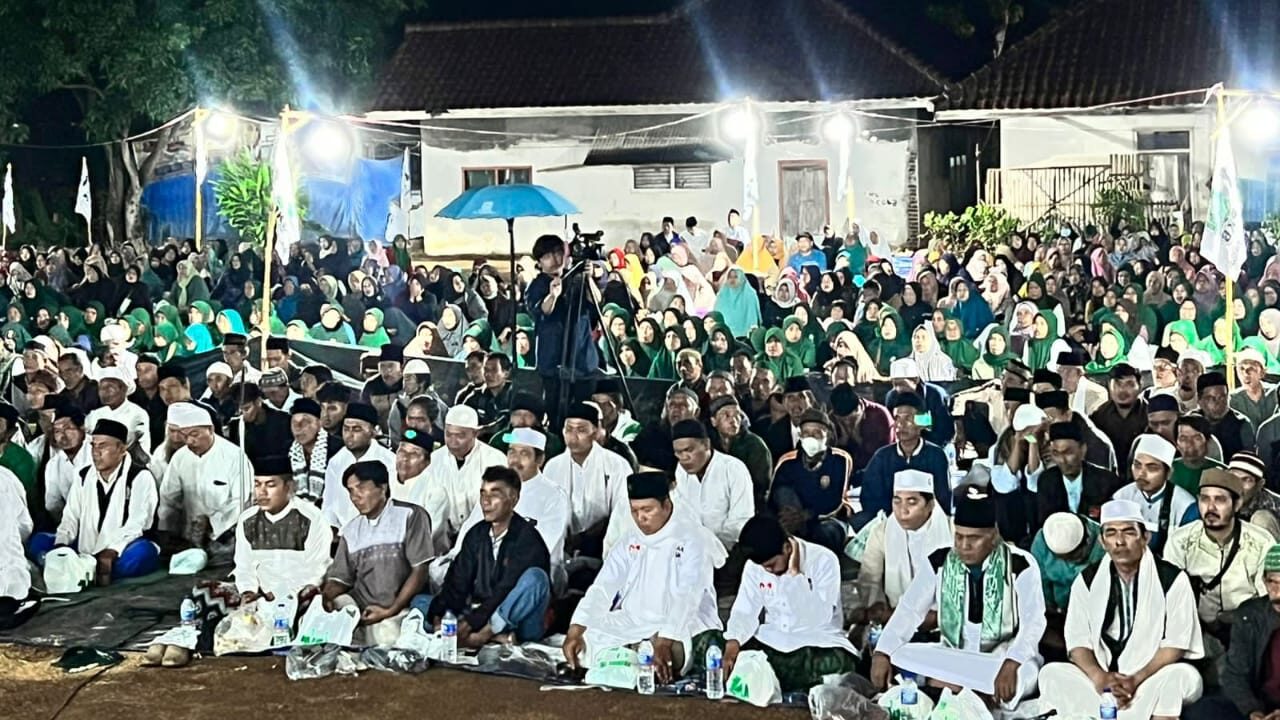 Jelang Akhir Musim Kampanye, Puluhan Kiyai Khos dan Kabupaten Kuningan Berdzikir Doakan Pemilu Damai