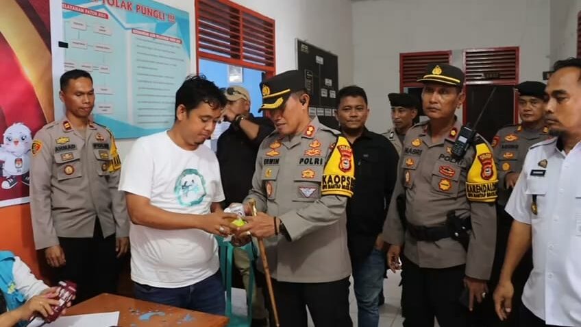 Polres Jajaran Polda Sulsel Gelar Bakti Kesehatan  Petugas Pemilihan Umum (Pemilu) 2024