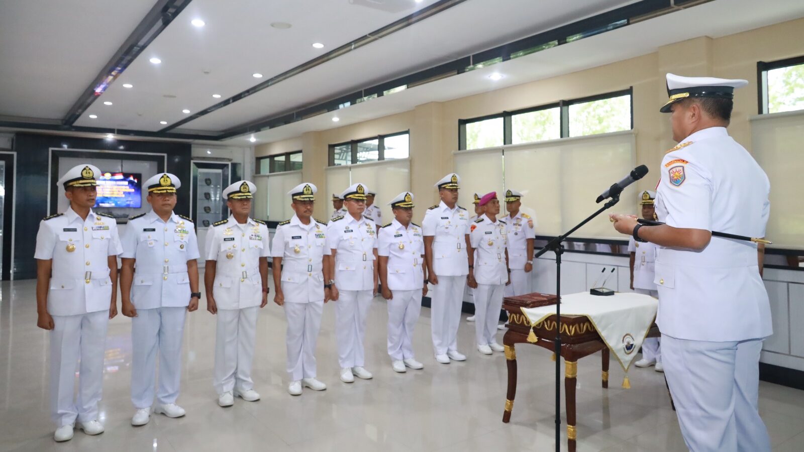 Danlanal Cirebon Hadiri Upacara Serah Terima Jabatan Panglima Komando Armada RI