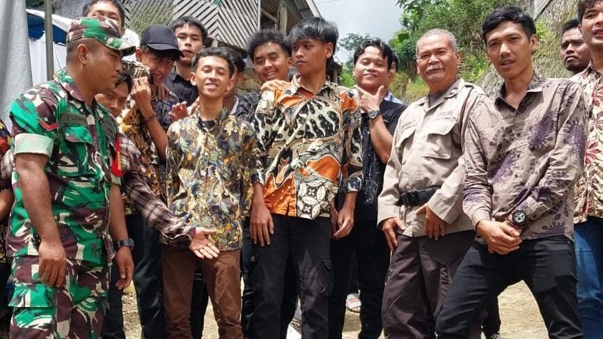 Berikan Rasa Nyaman, Polsek Panumbangan Polres Ciamis Patroli Kamtibmas ke Warga Golat