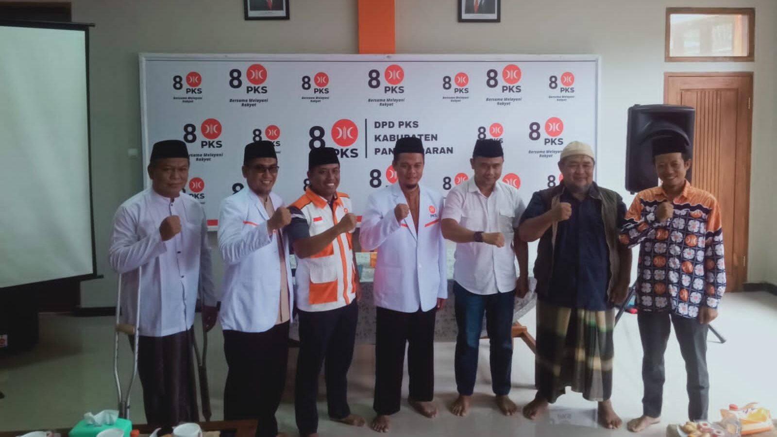 Dr Triadi Bersama Rombongannya Bersilaturahmi Ke DPC Partai PKS Kabupaten Pangandaran