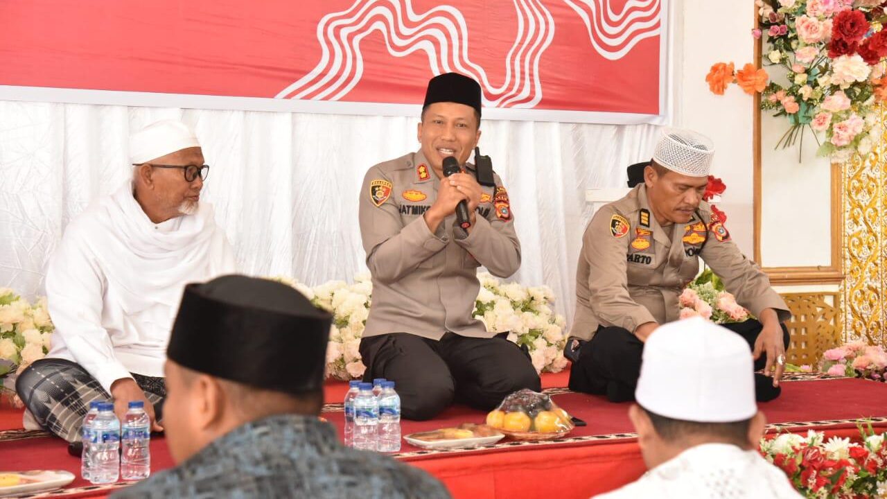 Gelar Do'a Bersama Dan Syukuran Hut Ke- 79 RI, Kapolres Bireuen Santuni Anak Yatim