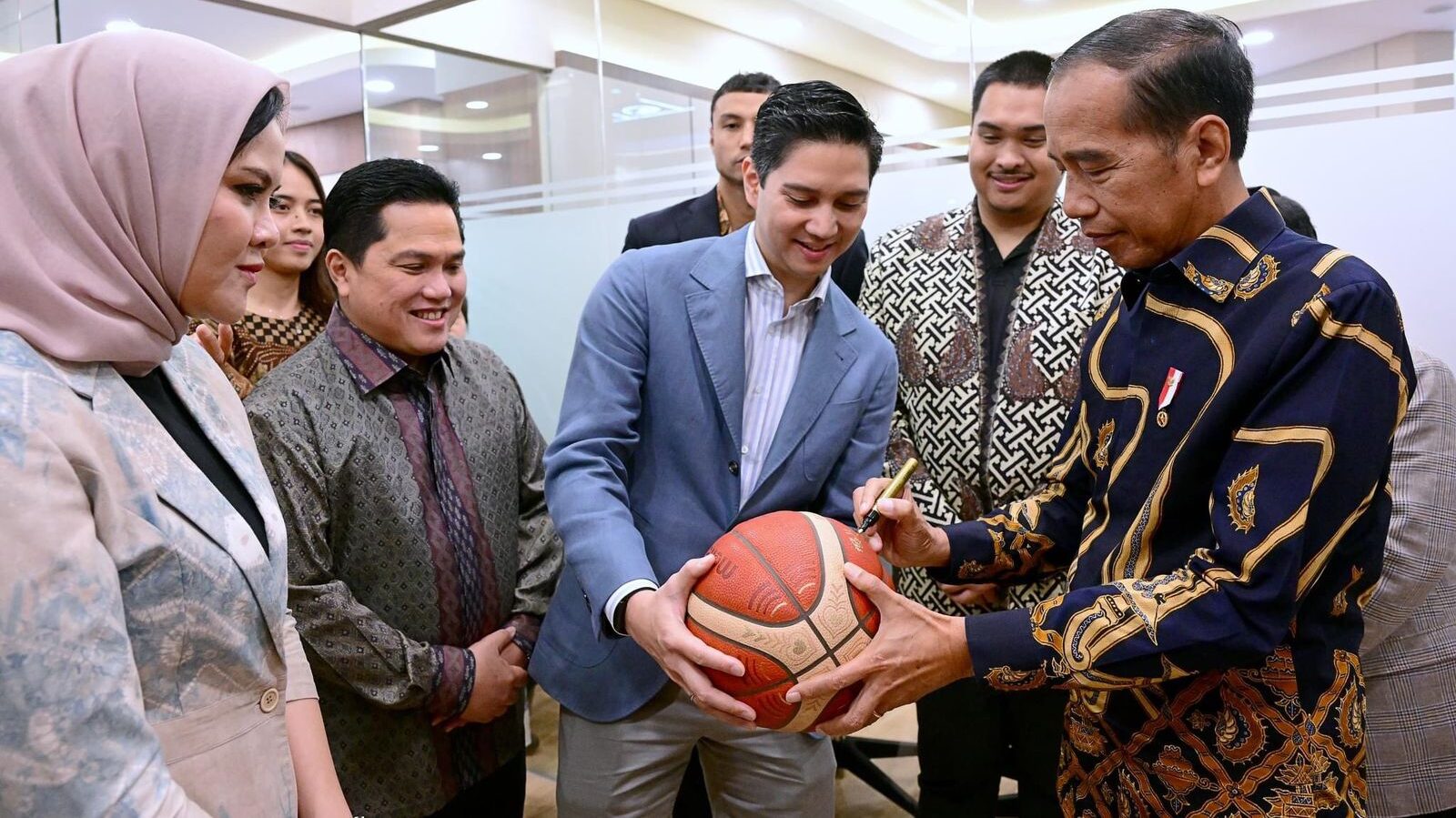 Presiden Joko Widodo Meresmikan Kantor FIBA di Indonesia