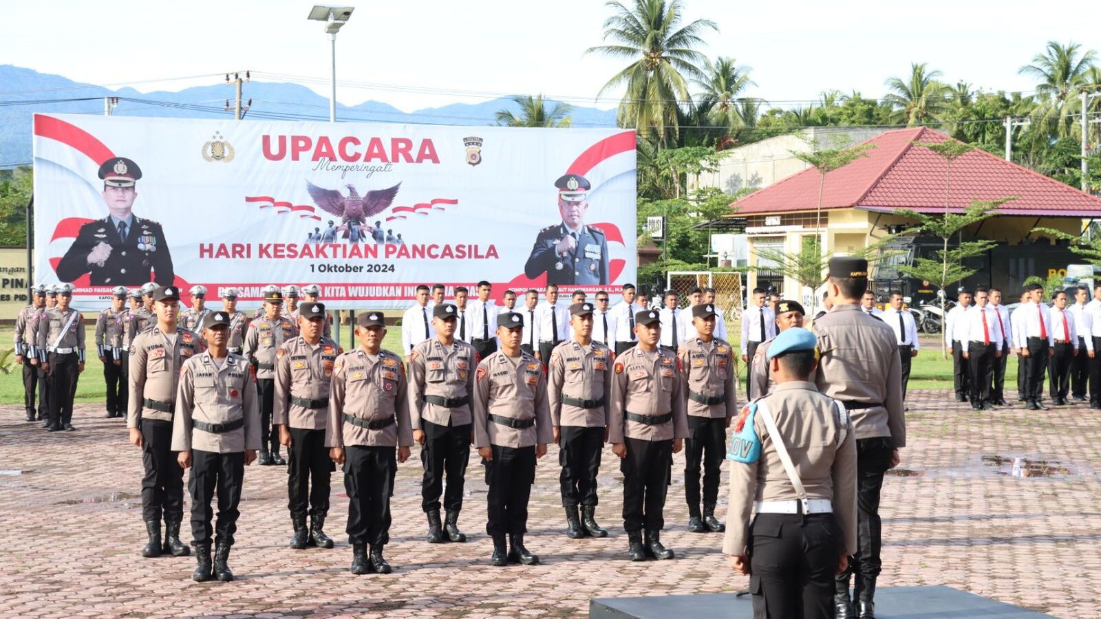 Kapolres Pidie Jaya Berikan Penghargaan Kepada Personel, Bangkitkan Semangat Pengabdian